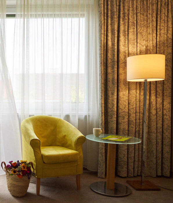 Single room with tree-lined views at the boutique hotel Henriette in Vienna.