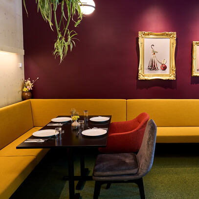Laid table in the breakfast room of the 4* Hotel Henriette in Vienna.