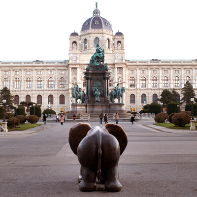 View from the Naturhistorische Museum to the Kunsthistorische Museum in Vienna.