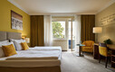 Superior Doppelzimmer mit King Size Bette und Balkon im Hotel Henriette im Zentrum von Wien.