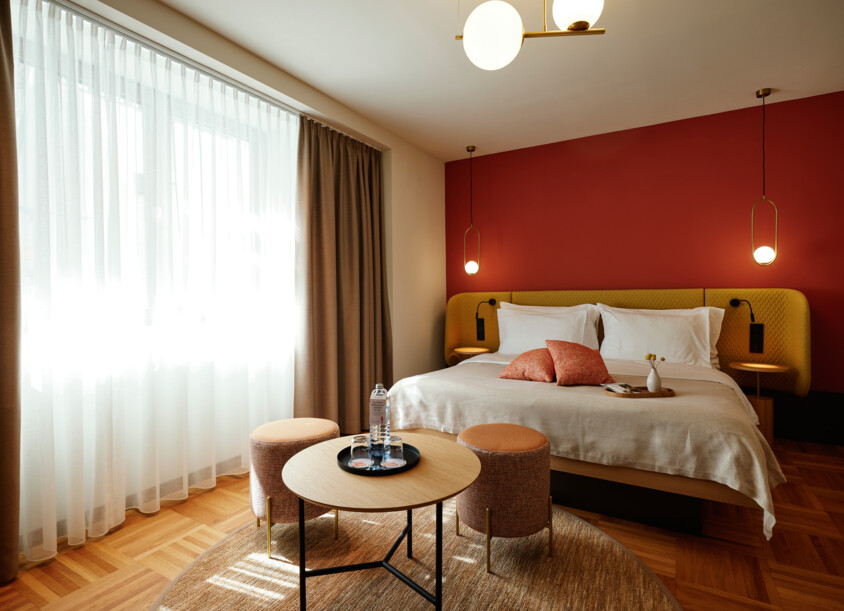 Nach den Prinzipien der Kreislaufwirtschaft designtes Zimmer im Henriette Stadthotel Vienna.
