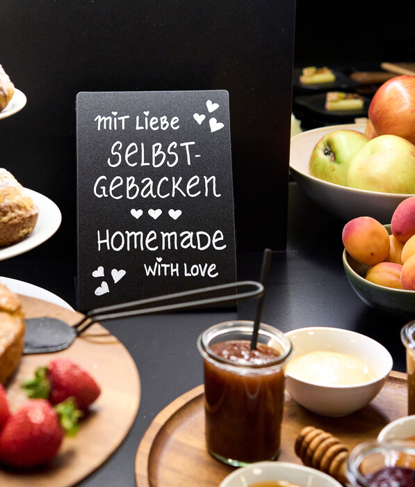 Frühstücksbuffet im nachhaltigen Hotel Henriette im Zentrum von Wien.