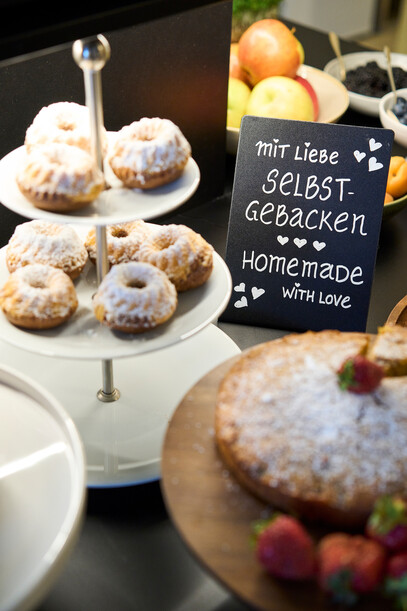 Frühstücksbuffet im nachhaltigen Hotel Henriette im Zentrum von Wien.