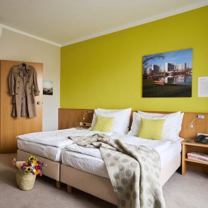 Sunny standard room at the Henriette Stadthotel Vienna