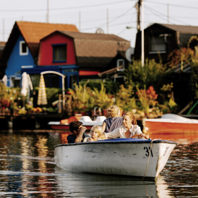Bootfahren mit der ganzen Familie an der Alten Donau