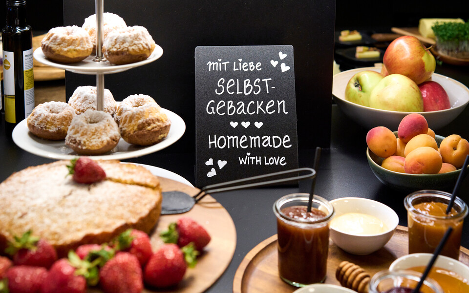 Breakfast with regional organic products