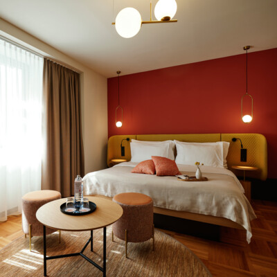 Nach den Prinzipien der Kreislaufwirtschaft designtes Zimmer im Henriette Stadthotel Vienna.