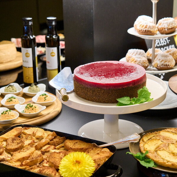 Ogni giorno presso il buffet della colazione dell'Hotel Henriette a Vienna viene servita una colazione biologica fatta in casa con numerosi energizzanti.