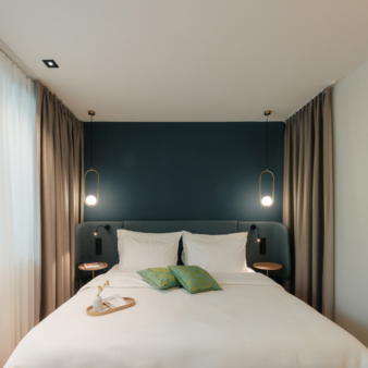 New, healthy-living retreat: Circular Living double room at Hotel Henriette.