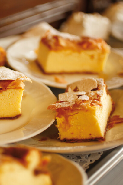 A sweet Viennese classic: Quark strudel.