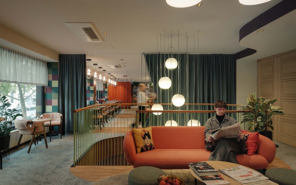 Eingang in das gay friendly Hotel Henriette nahe dem Zentrum von Wien.