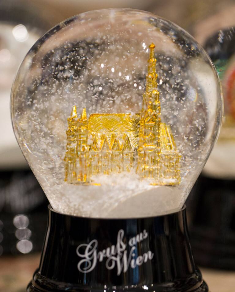 Greetings from Vienna: Snow Globe with Golden St. Stephen's Cathedral