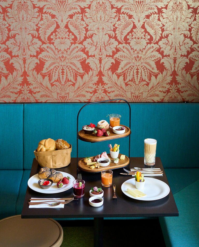 Set breakfast table at the centrally located 4-star Hotel Henriette in Vienna